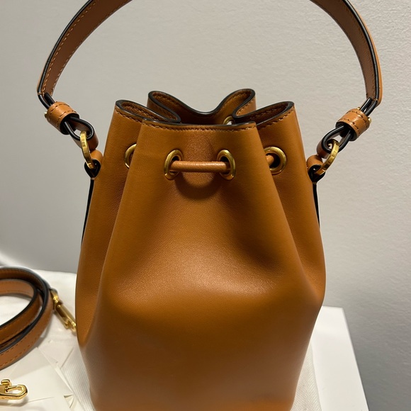 Valentino VLogo Signature Bucket Bag - Picture 4 of 9
